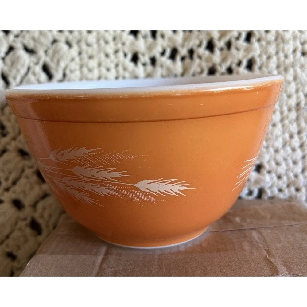 Pyrex 401 Orange Autumn Harvest Glass Round Shape Small Mixing Bowl